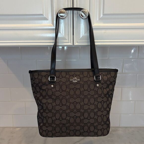 Coach Purse Handbag Pocketbook Signature Shadow Logo Zip Top Tote Bag